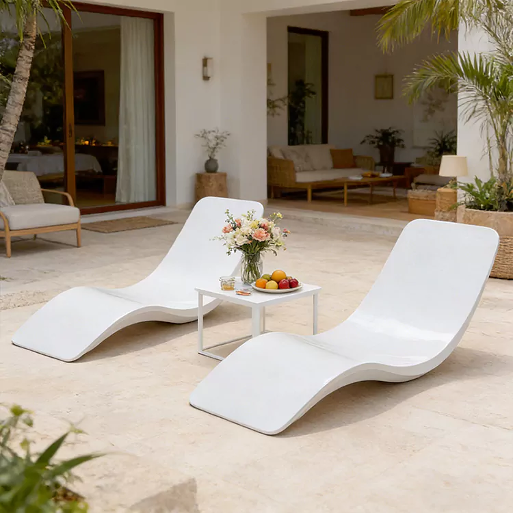 S Shaped Kabeh Weather FRP Daybed